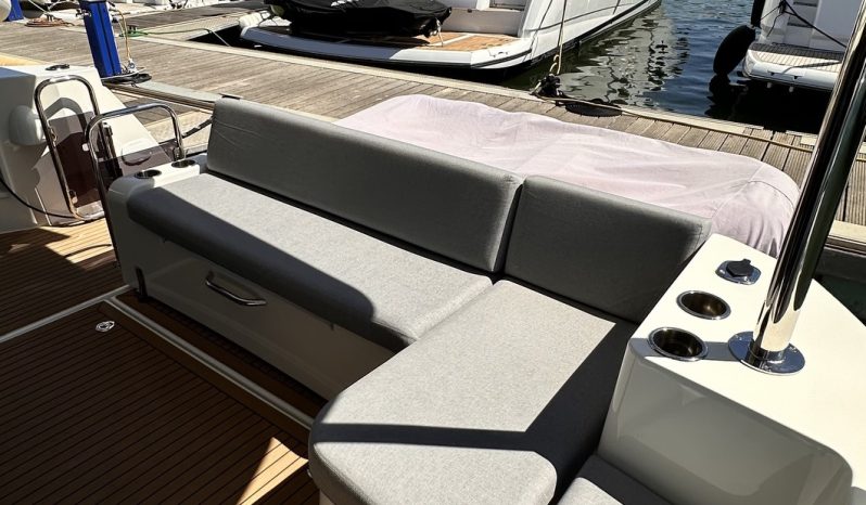 Beneteau Swift Trawler 41 Fly full