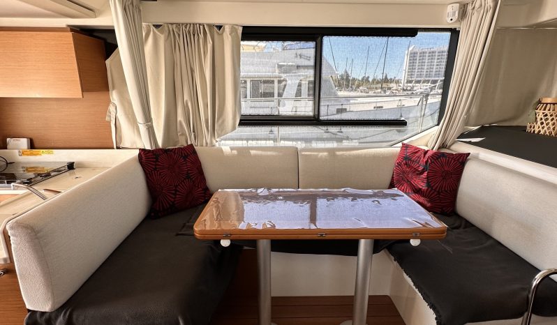 Beneteau Swift Trawler 41 Fly full