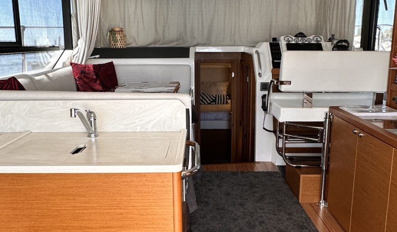 Beneteau Swift Trawler 41 Fly full