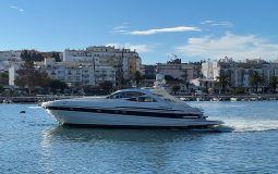 Pershing 52