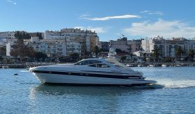 Pershing 52