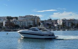 Pershing 52