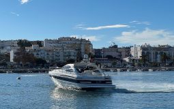 Pershing 52