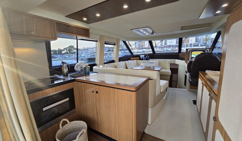 Azimut Magellano 53 full