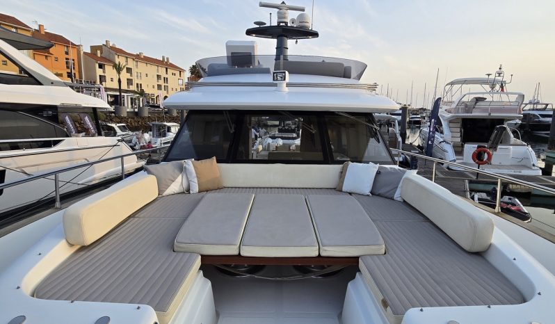 Azimut Magellano 53 full