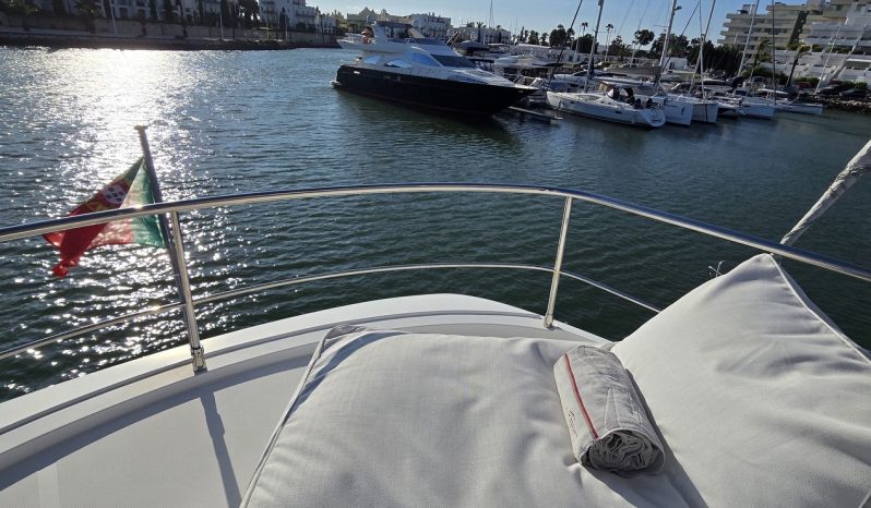 Azimut Magellano 53 full