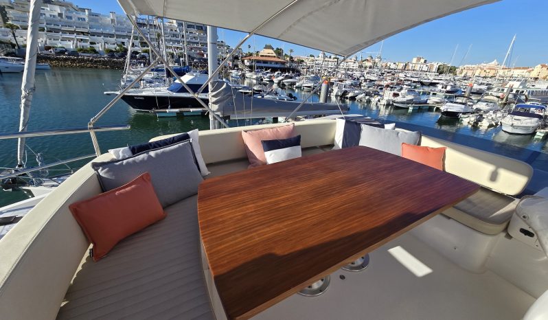 Azimut Magellano 53 full