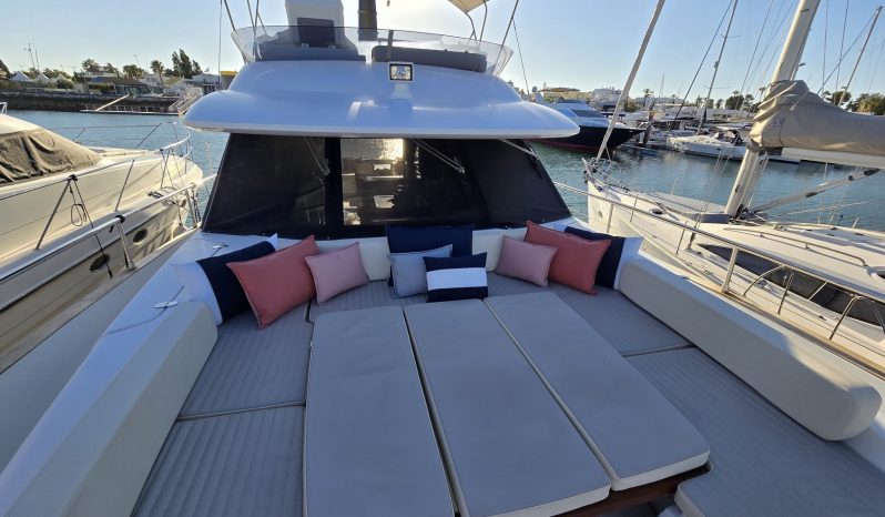 Azimut Magellano 53 full