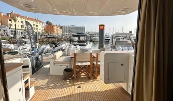 Azimut Magellano 53 full