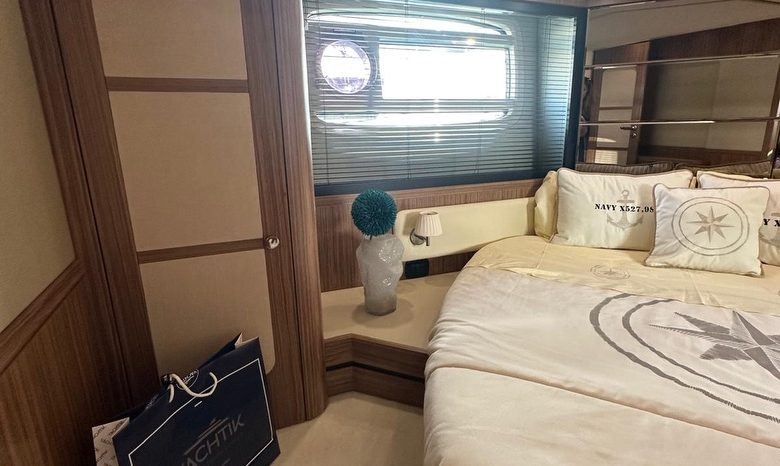 Azimut Magellano 53 full