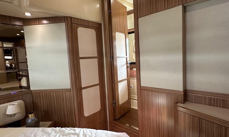Azimut Magellano 53 full