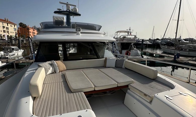 Azimut Magellano 53 full