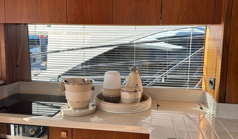 SUNSEEKER MANHATTAN 52 full